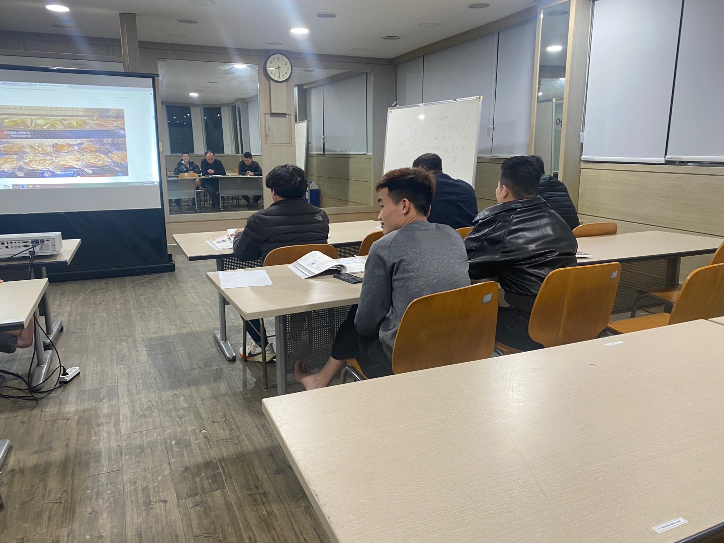 첨부이미지