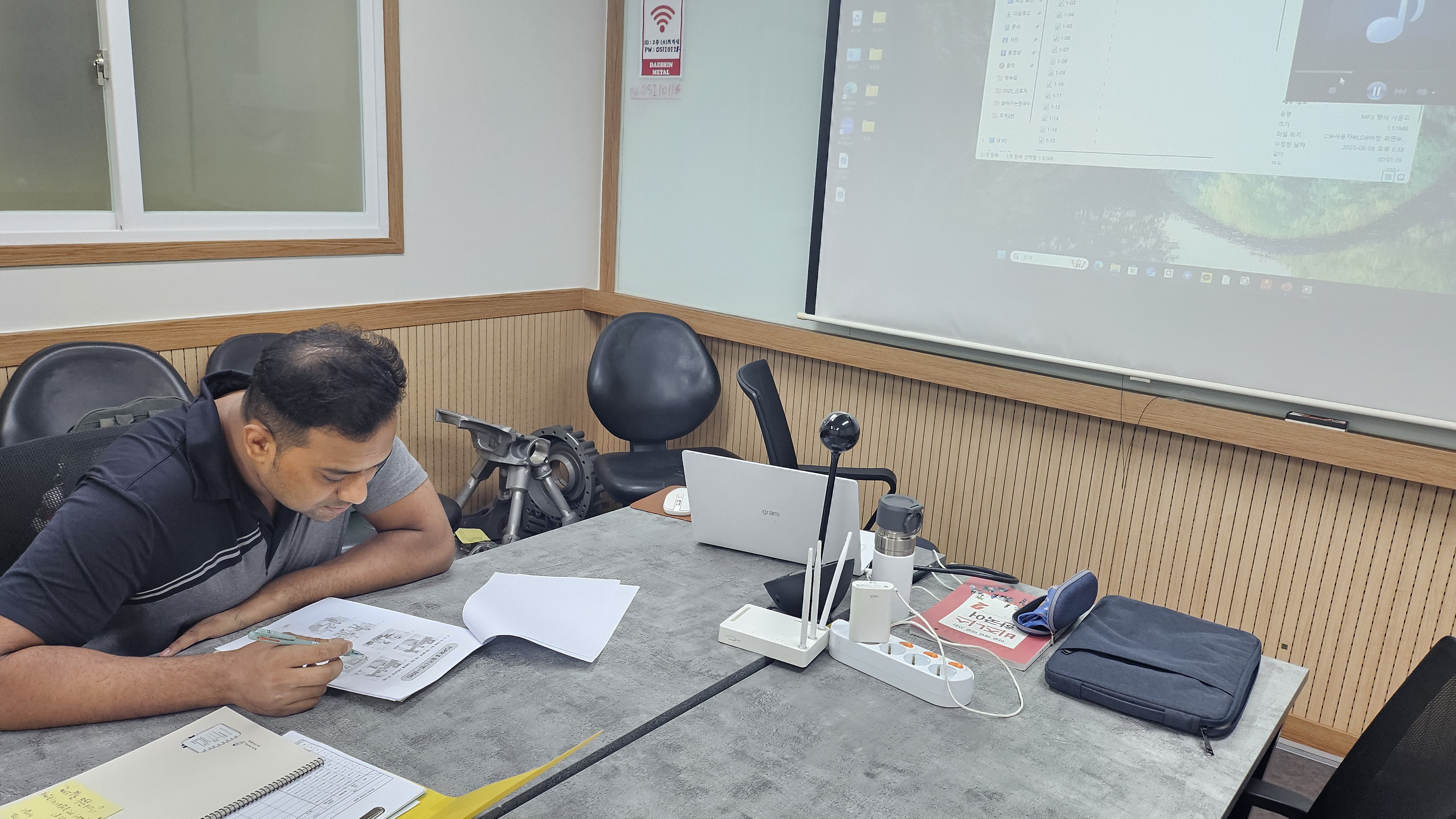 첨부이미지