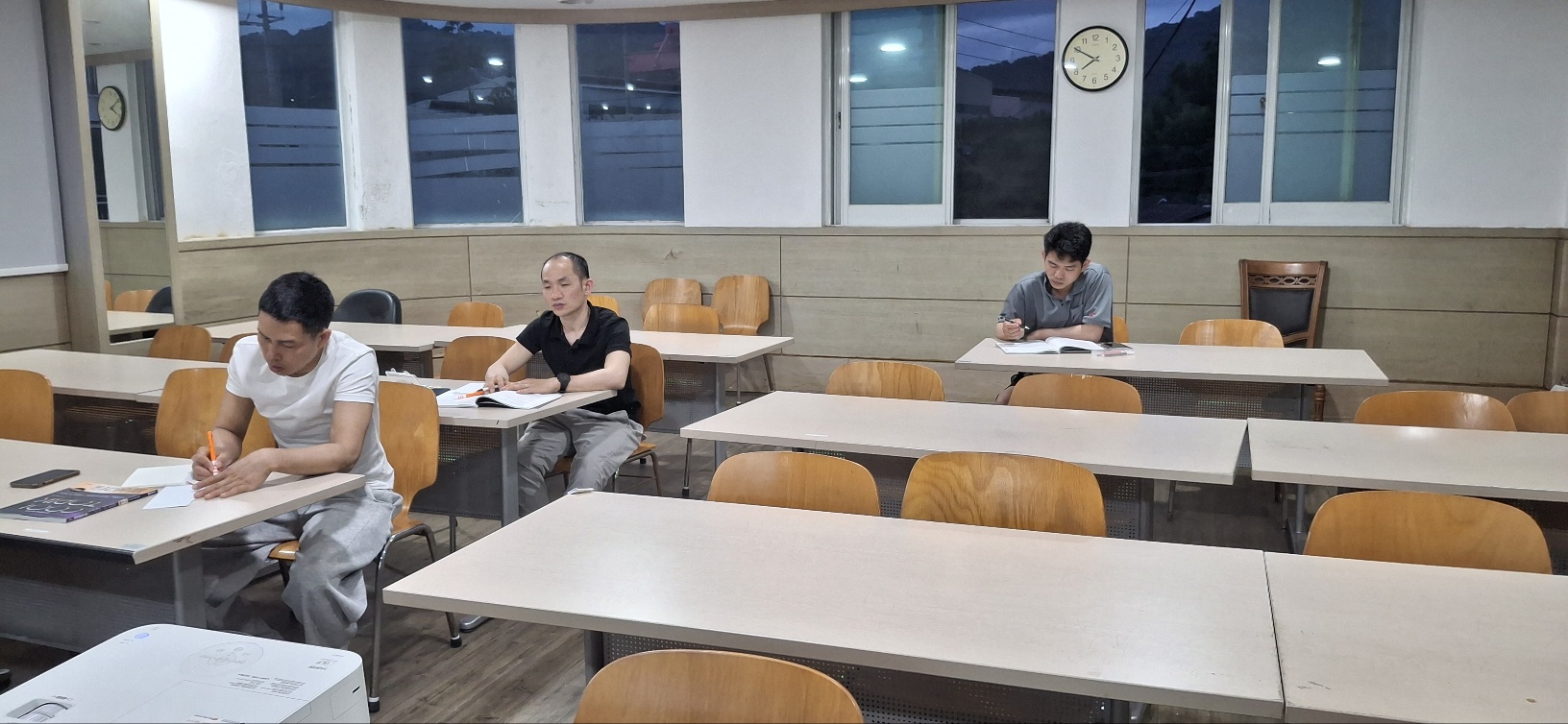 첨부이미지