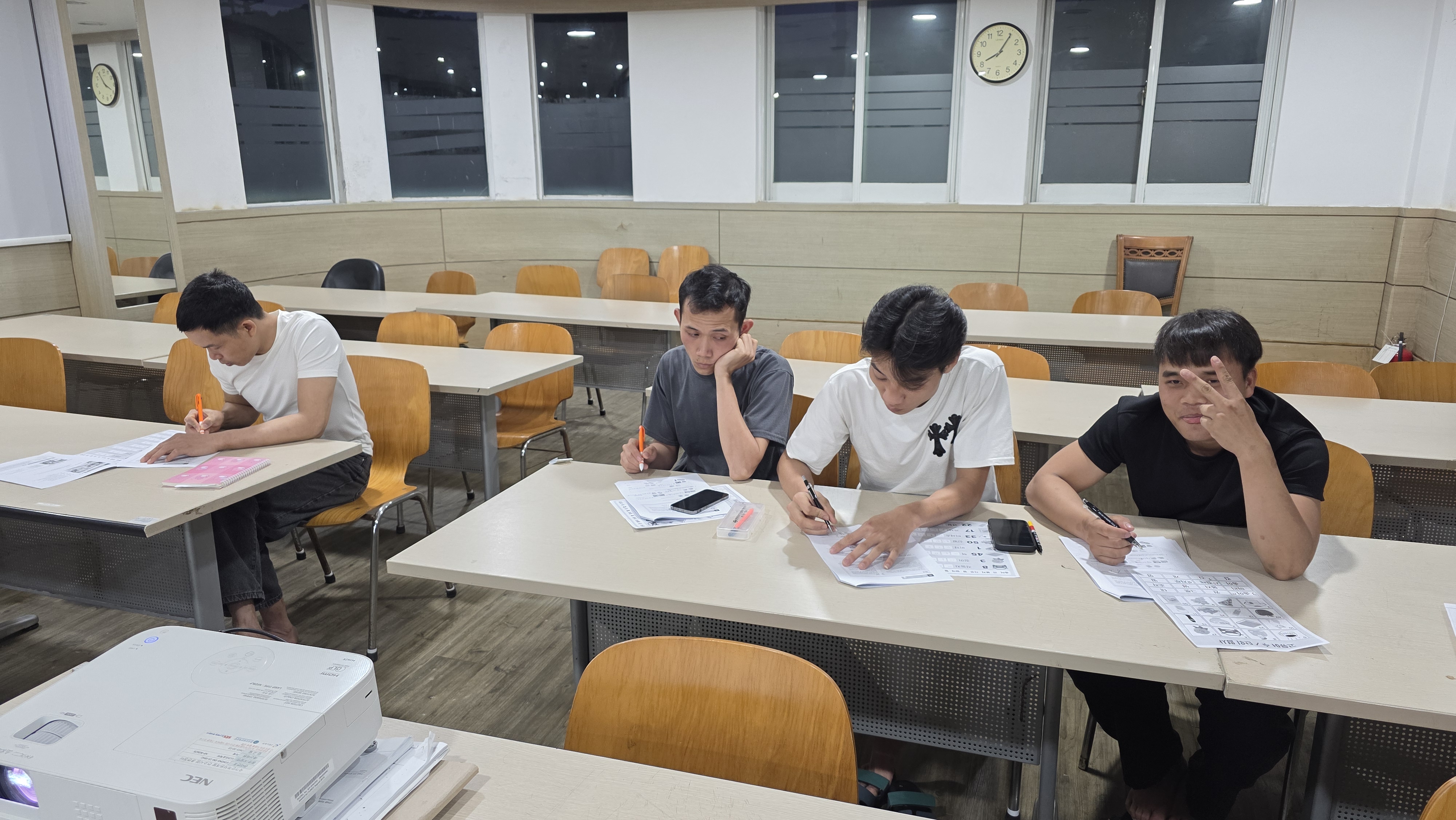 첨부이미지