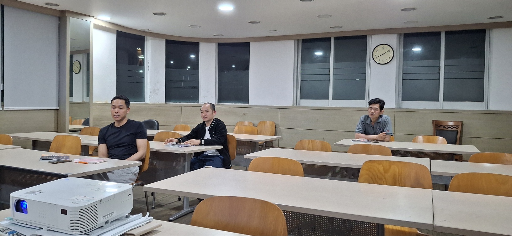 첨부이미지
